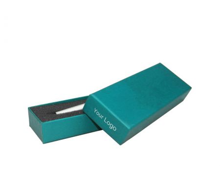 Kotak Kaku dengan Penutup Boleh Tanggal dan Sisipan Busa